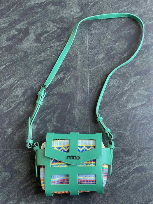 Дамска чанта , нова