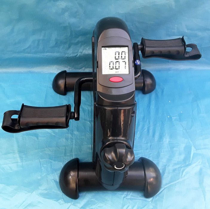 Aparat fitnes cu afisaj electronic LCD NOU - 150 Lei