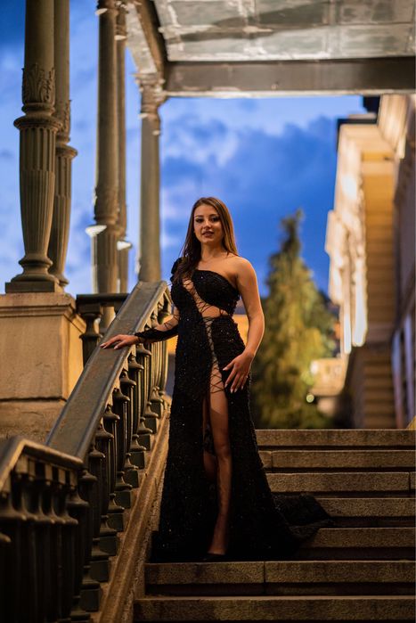 Дизайнерска рокля