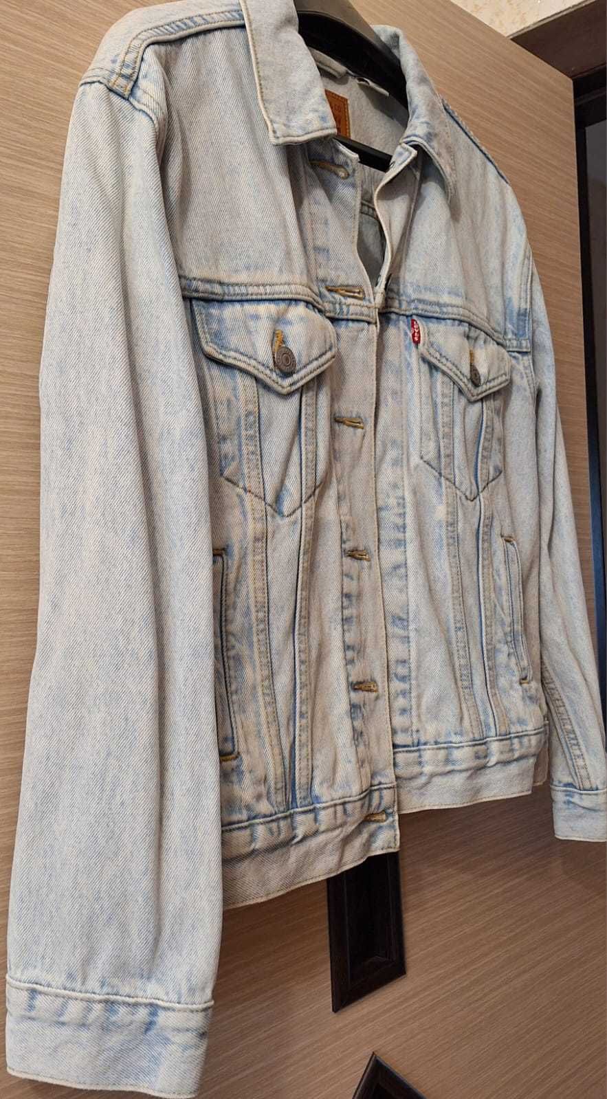 Джинсовка Levi’s, оригинал из США, размер S — отличное состояние