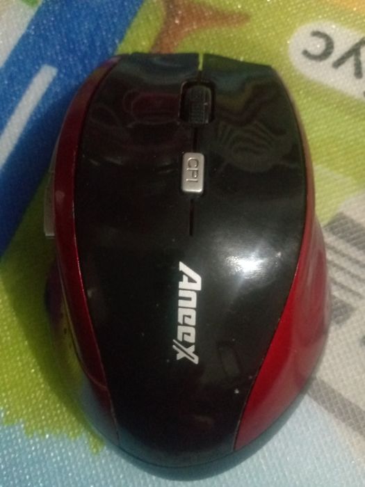 Беспроводная клавиатура с мышкой