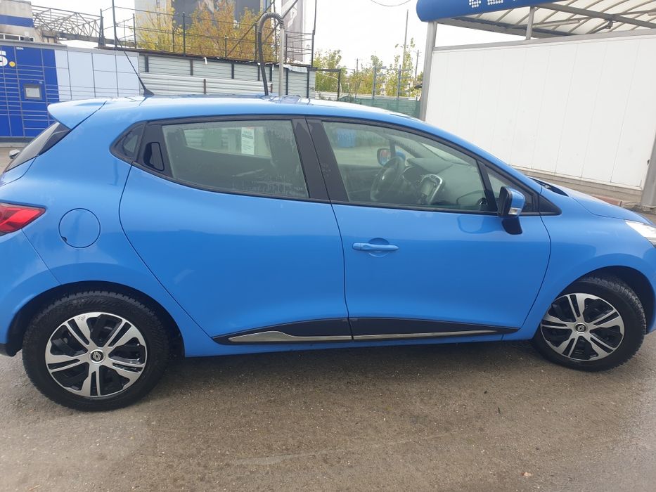 Vând Renault clio