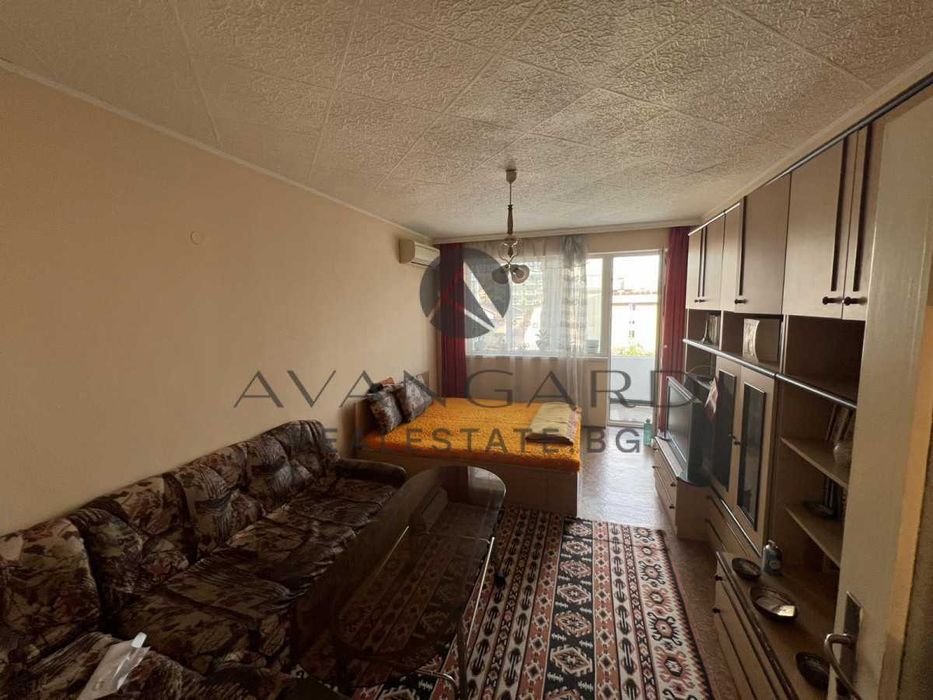 оф.23877 Обзаведен тристаен/ Стария град