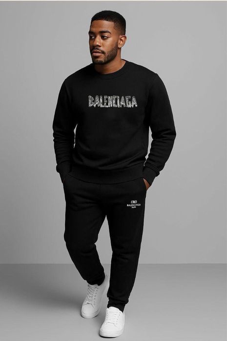 Спортен екип Balenciaga  Размери S,M,L,Xl,2Xl Цена 59лв