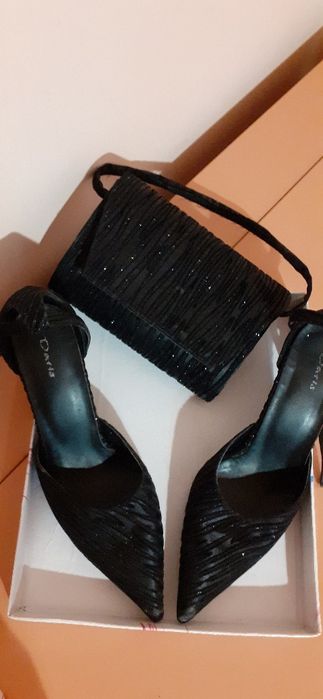 Обувки в комплект с чавтичка