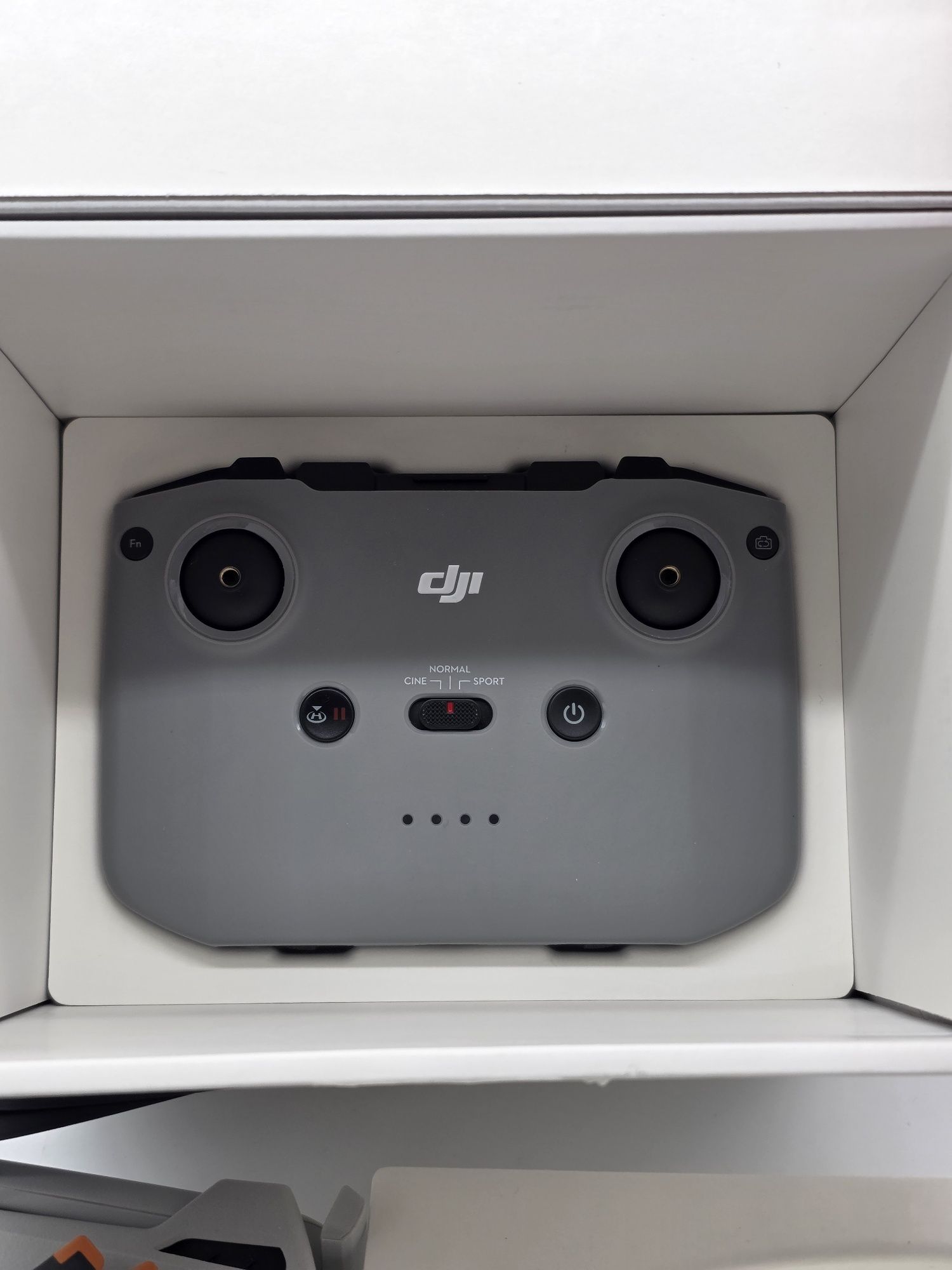 DJI Mini 3 Drona 4K HDR cu Telecomanda RC-N1, noua