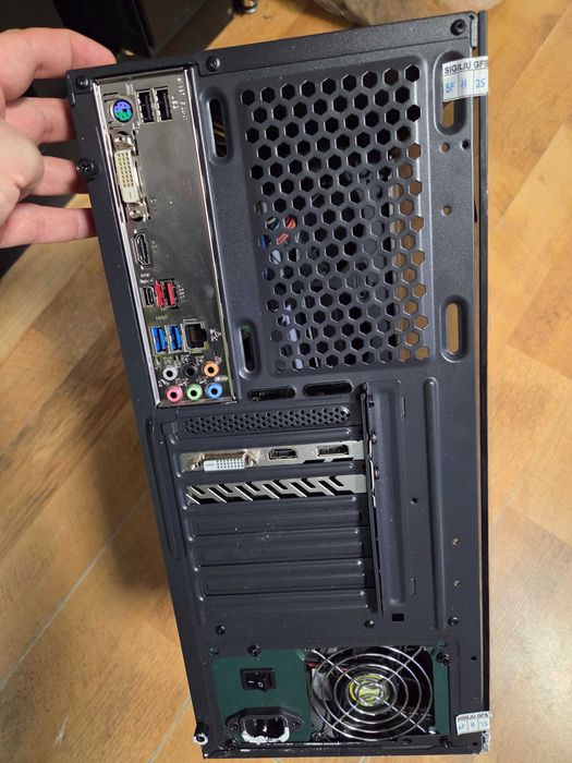 Sistem Desktop PC Gaming RUN Expert Intel Six-Core i5-9400