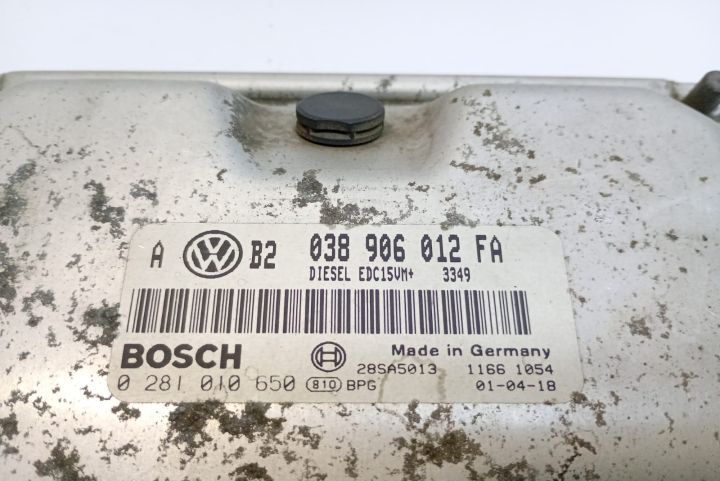 ECU  Calculator Motor 038906012FA Volkswagen VW Bora prima generatie