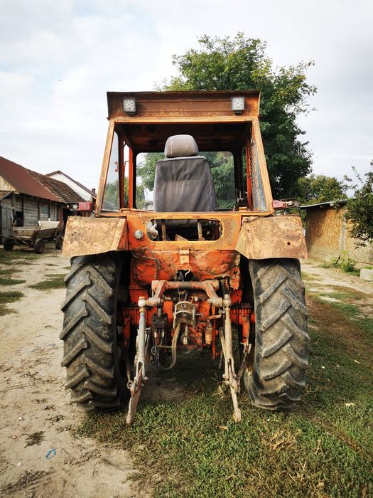 Vând tractor u650