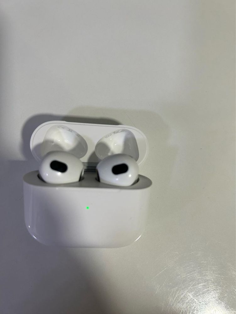 AirPods 3rd Gen чисто нови