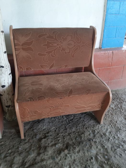 Скамейки для кухни