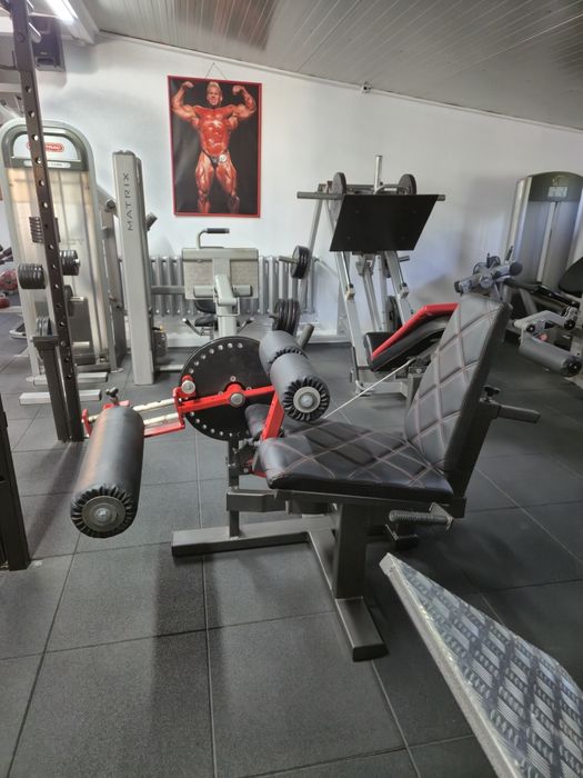 Aparat picioare / Extensii + flexii/ Leg extension + Leg curl !!!