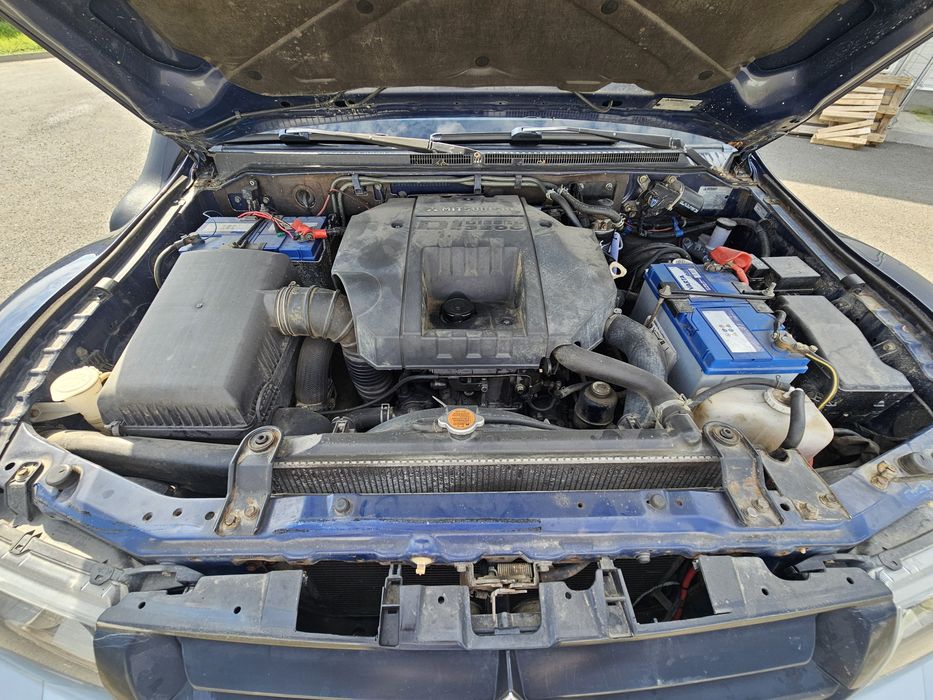 Mitsubishi Pajero 3.2 did  Autoutilitara