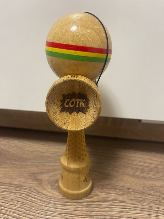 Kendama USA  aproape Nou