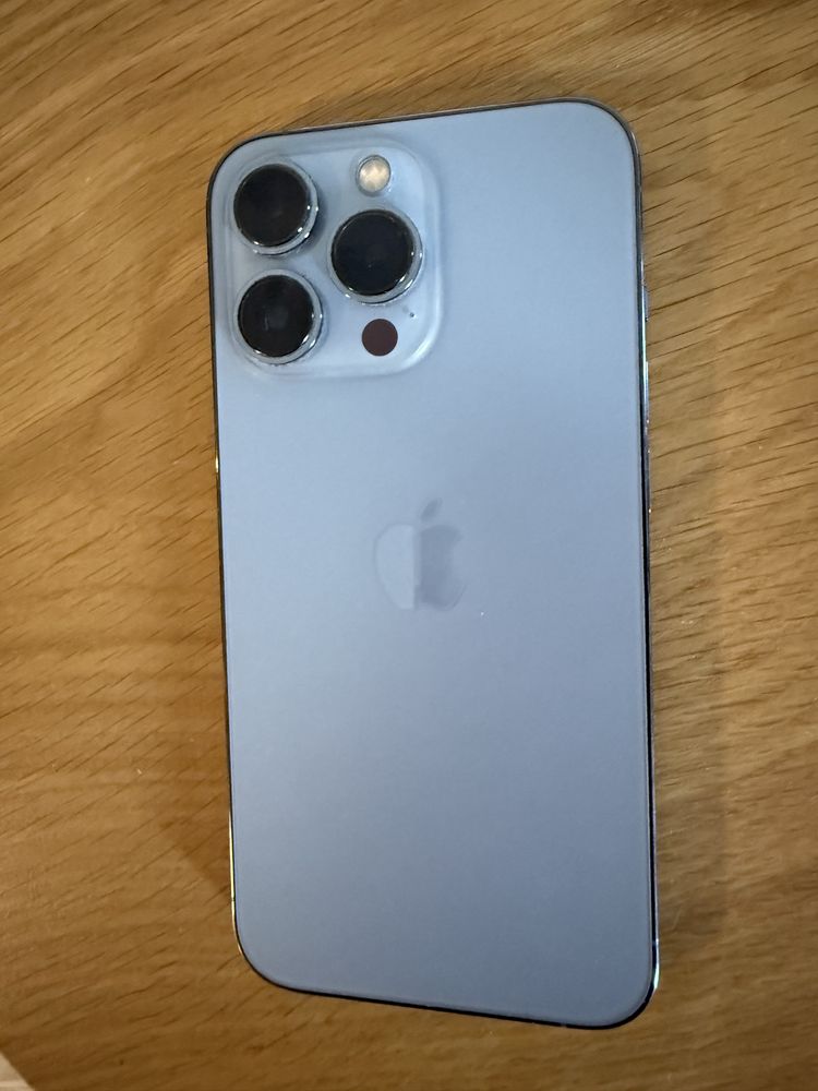 iphone 13 pro 256GB син в отлично състояние