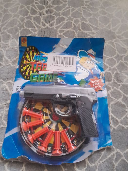 Игрушечный оружие