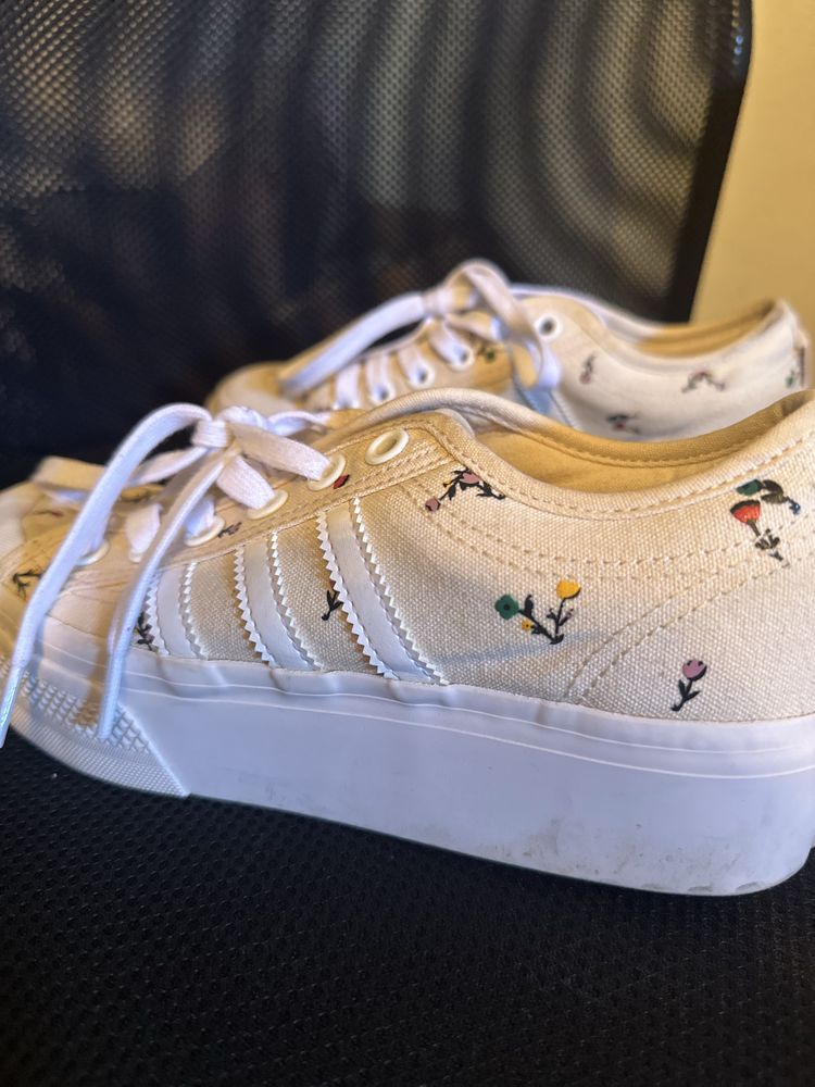 Маратонки Adidas
