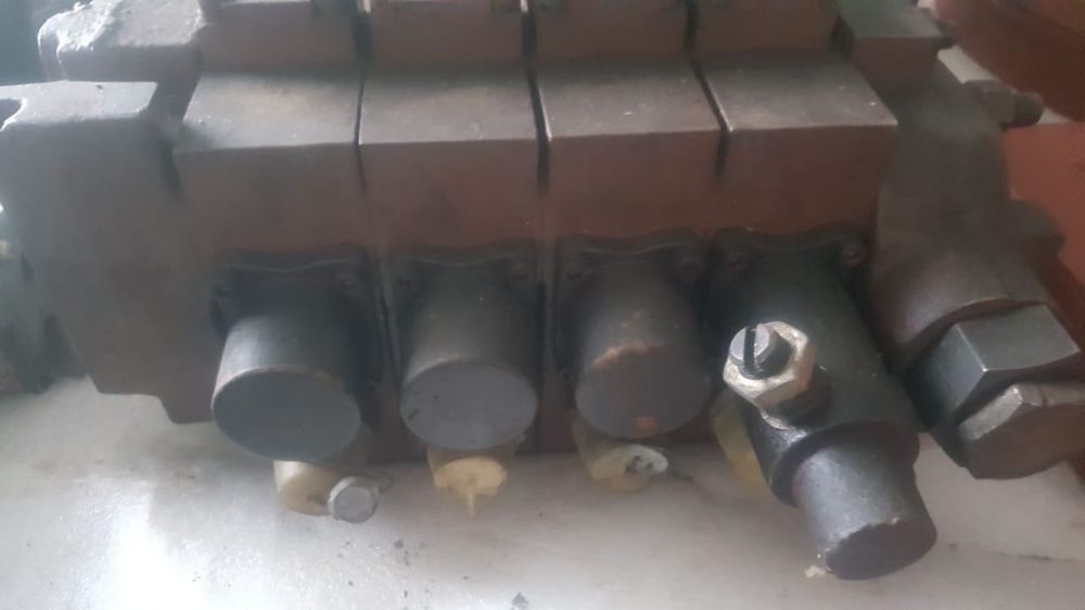 Distribuitoare hidraulice