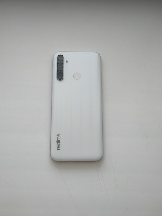 Продал реалми 6і