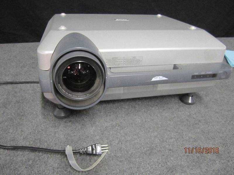 SHARP  liquid crystal LCD Projector XV120ZU