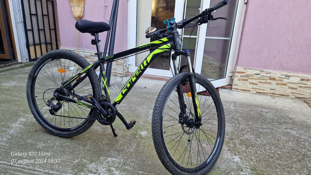 Vând bicicletă în garanție. Cadru L