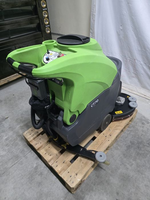 Професионална италианска почистваща машина за под IPC CT70