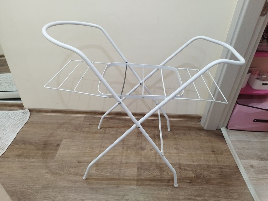 Стойка за бебешко корито/ вана