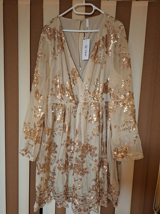 Красива официална рокля