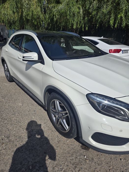 Vand mercedes gla 200 cdi pachet AMG