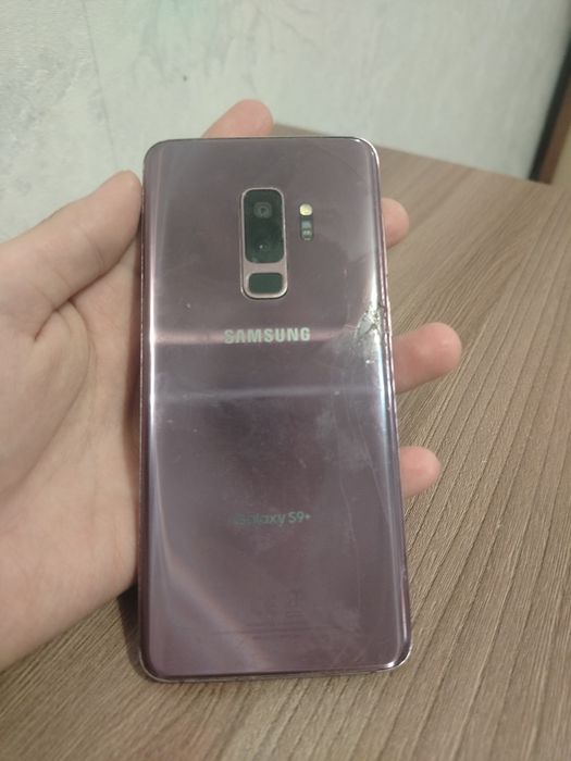 Samsung Galaxy s 9 +