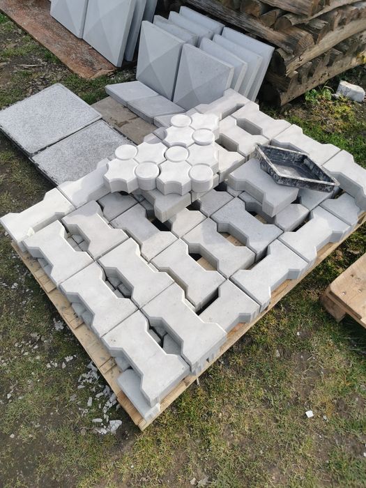 Pavaje /Dale beton/piatra decorativa /capace gard
