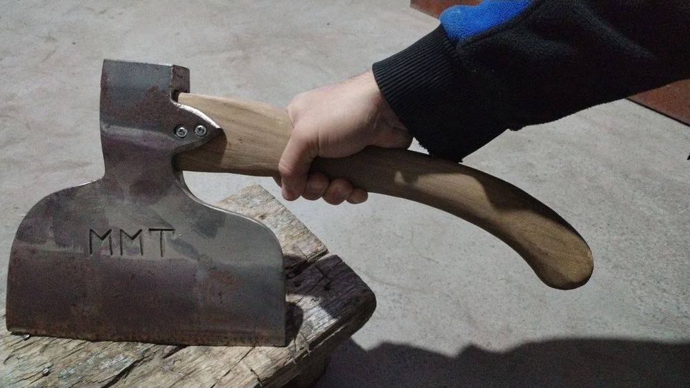 Топор (bolta) для мяса