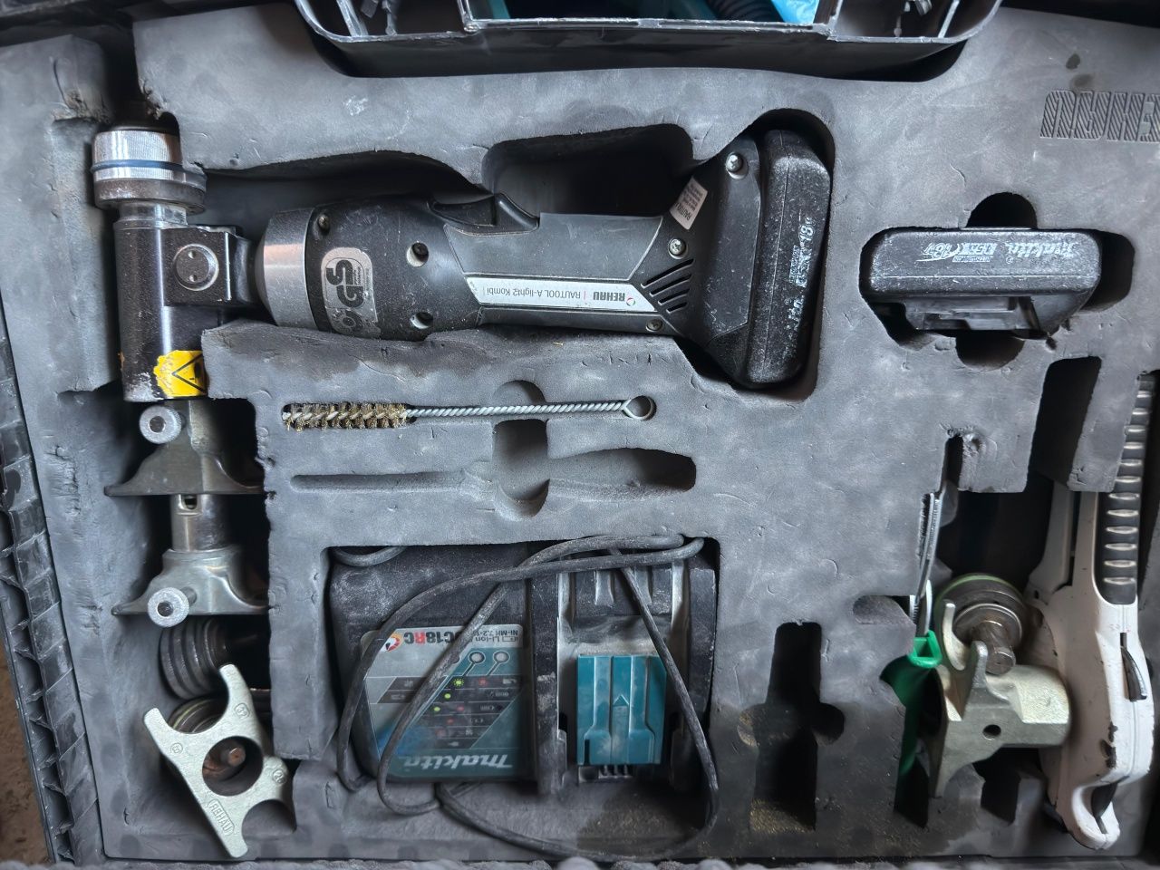 Vând Aspirator Festool plus