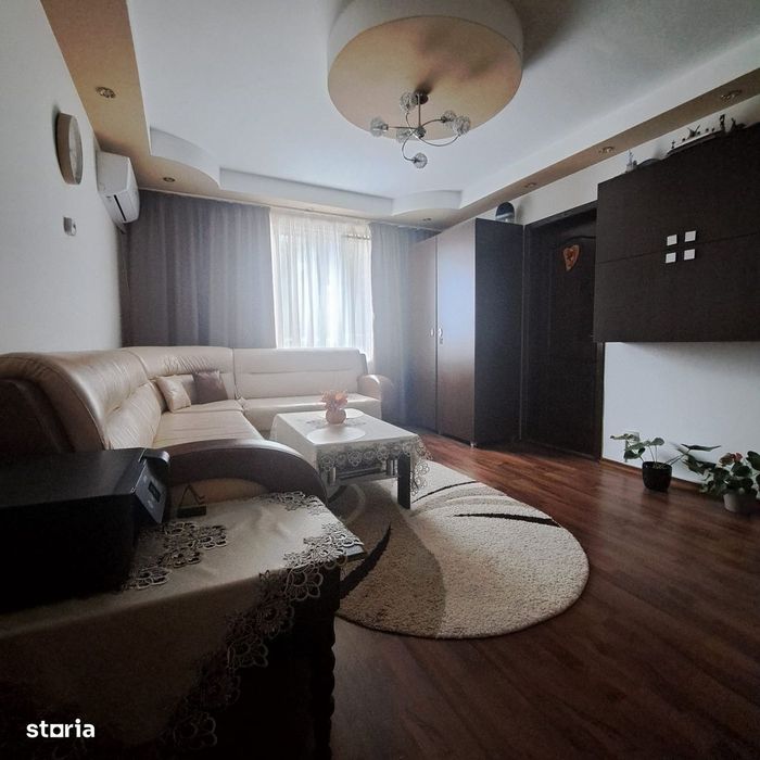 Propun spre vinzare 42 mp