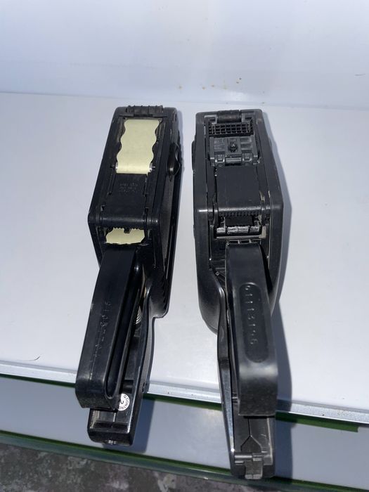 Raft magazin și pistoale etichetare