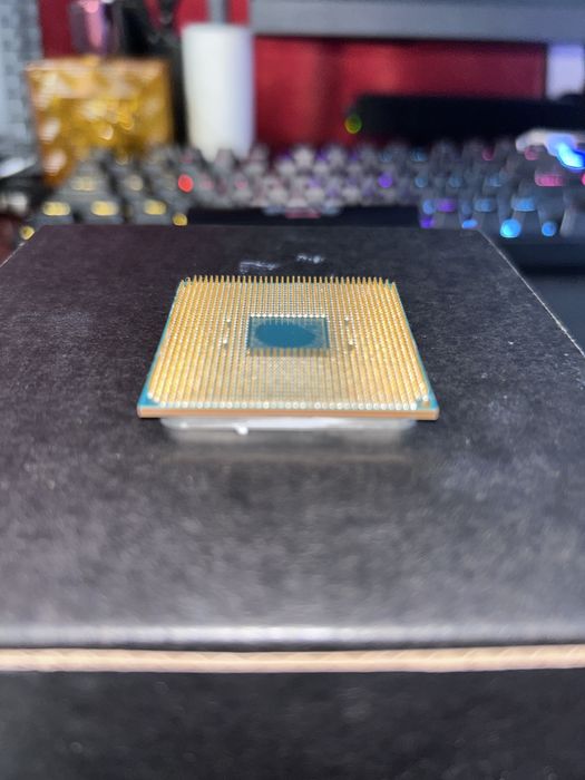 Ryzen 5 1600x + cooler stock nou