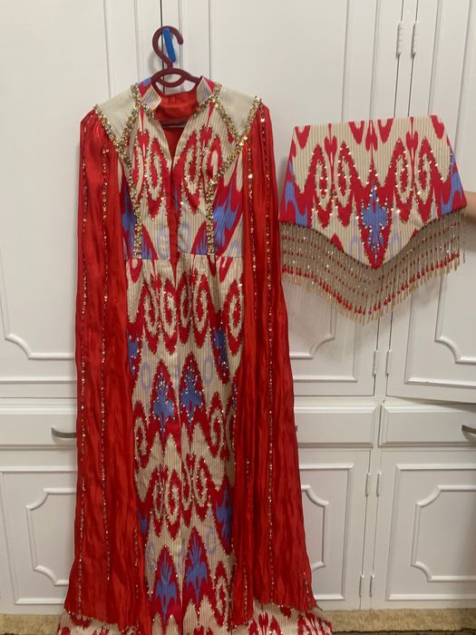 Ансамбль и Зар халат в хорошем состоянии и качество как новое