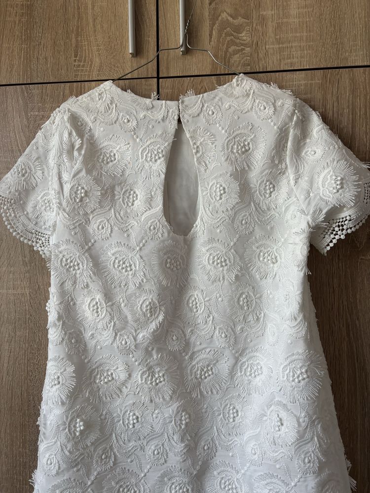Нова бяла рокля Zara, размер С