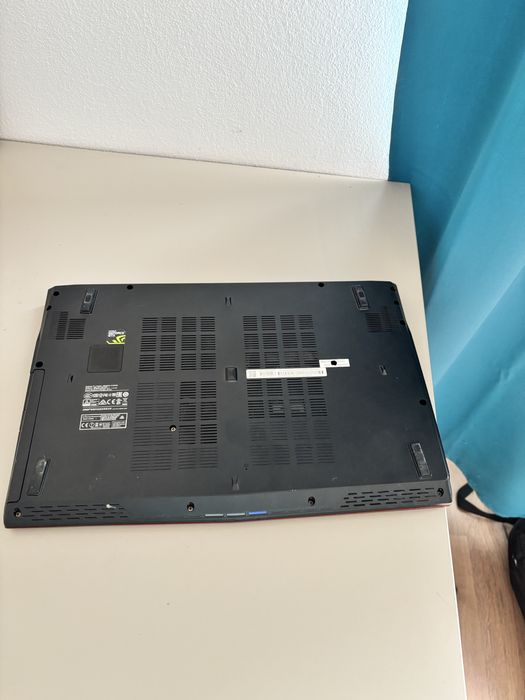 Msi Gaming• i5-6300H• 12gb ram DDR4• nvidia GTX • SSD 256 + 1Tb