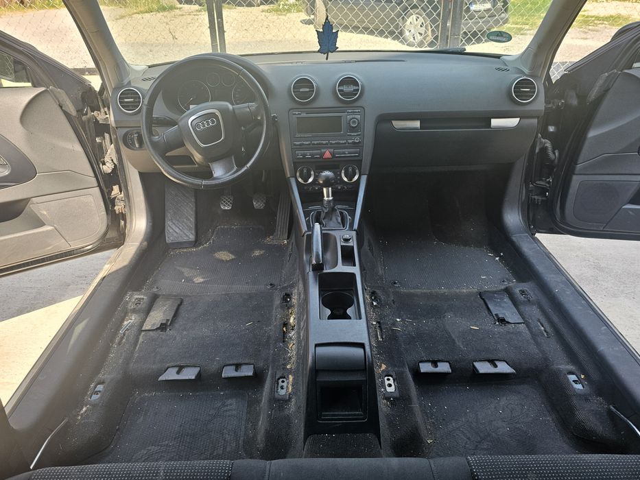 Пране на автосалон • Вътрешно и външно почистване •