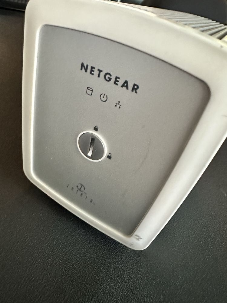 Мрежови диск NAS storage central NETGEAR SC101, 2x3,5” IDE HDD