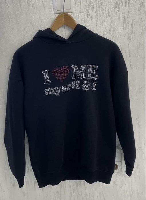 Черен суитшърт неизползван от House bland XS