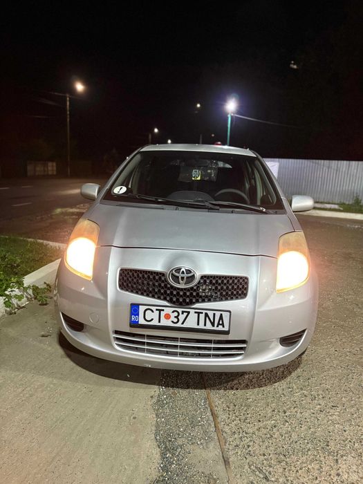 Vând Toyota Yaris urgent