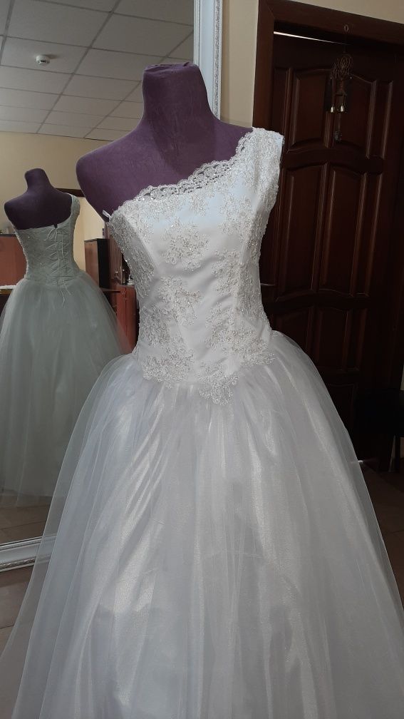 Дизайнерскиое свадебное платье,  44-46разм