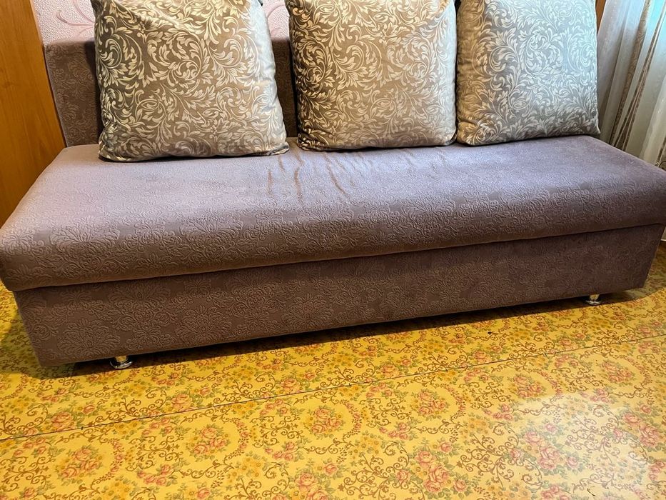 диван -тахта пудра