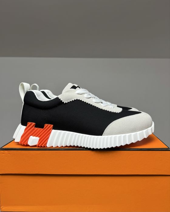 Hermes Bouncing Trainer