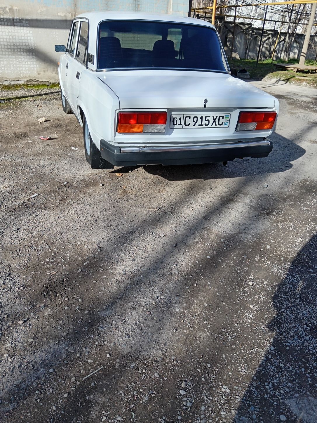 Vaz 2107 sotiladi