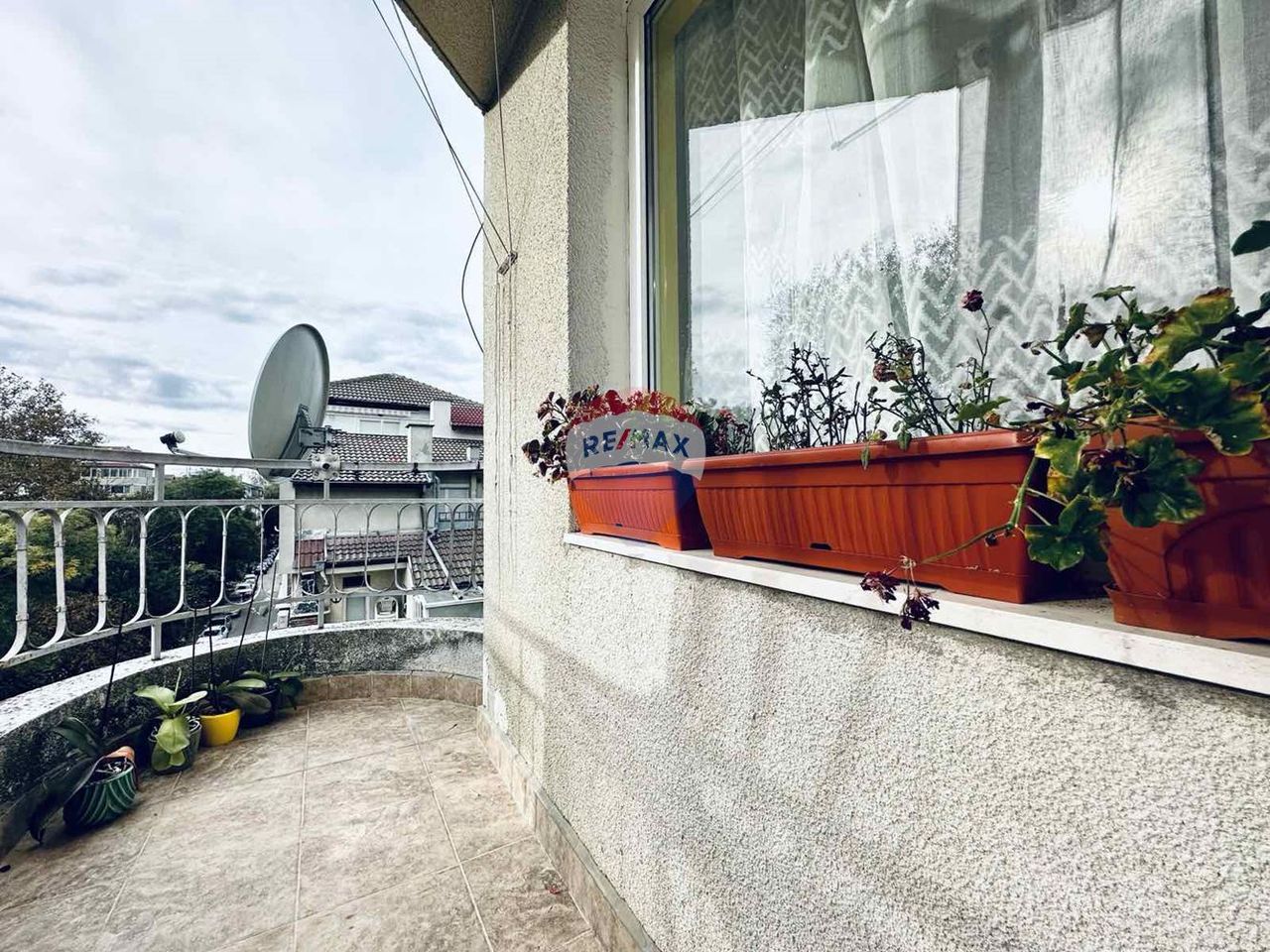 Дава се под наем Многостаен апартамент в Варна, Генералите - 92 кв.м за 700 € - Снимка #3