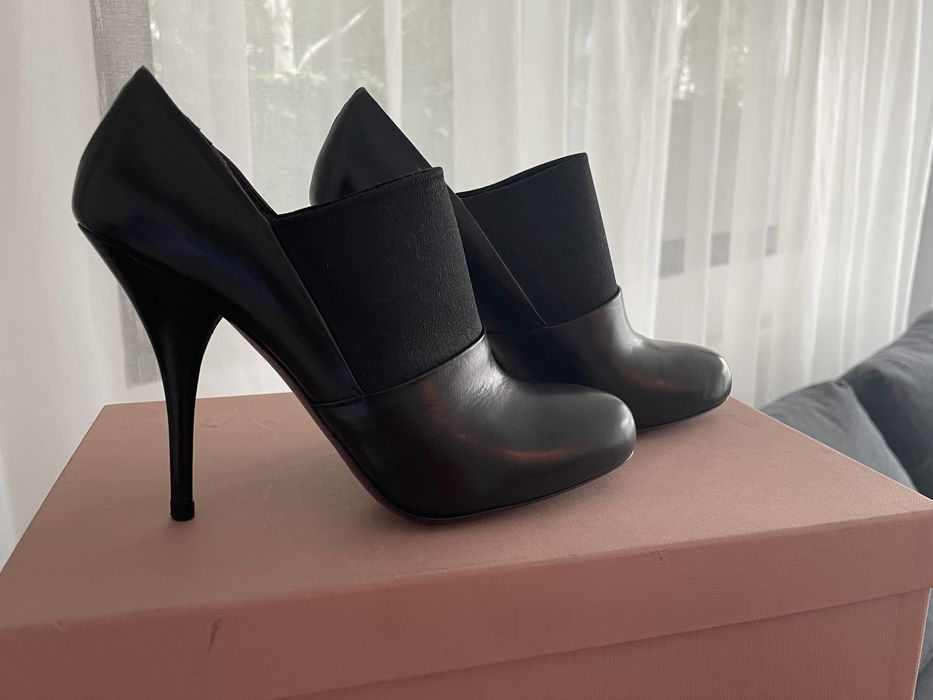 Pantofi cu toc inalt Miu Miu