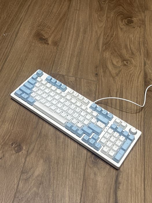 Механическая клавиатура Zifriend KA981 с обновлёнными чёрными свитчами